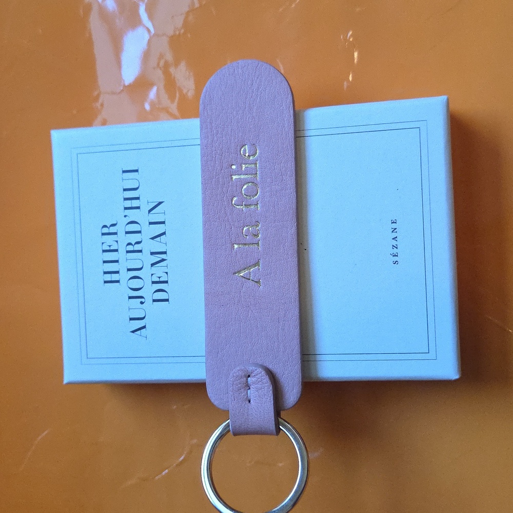 Nwt! Sezane A La Folie Keychain In Pale Pink